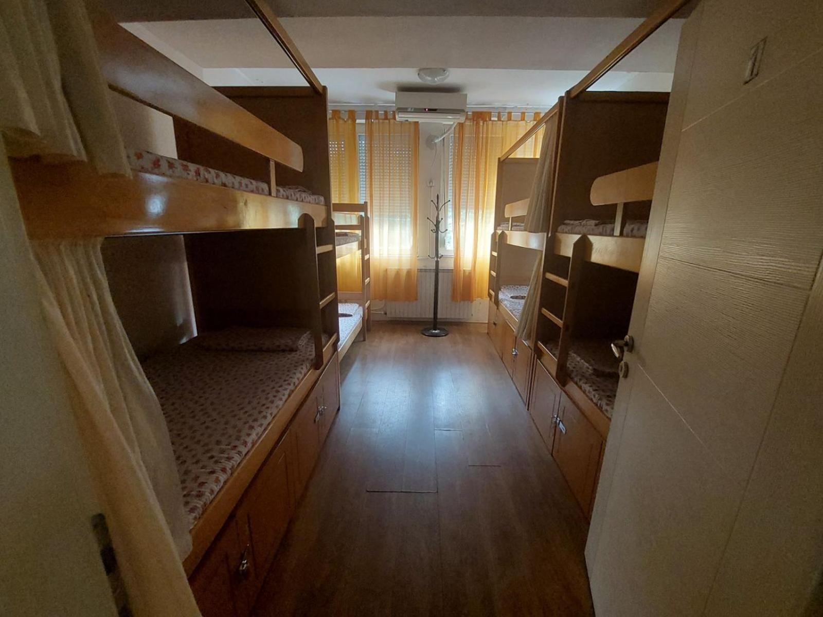 סקופיה Hostel Valentin 2 מראה חיצוני תמונה