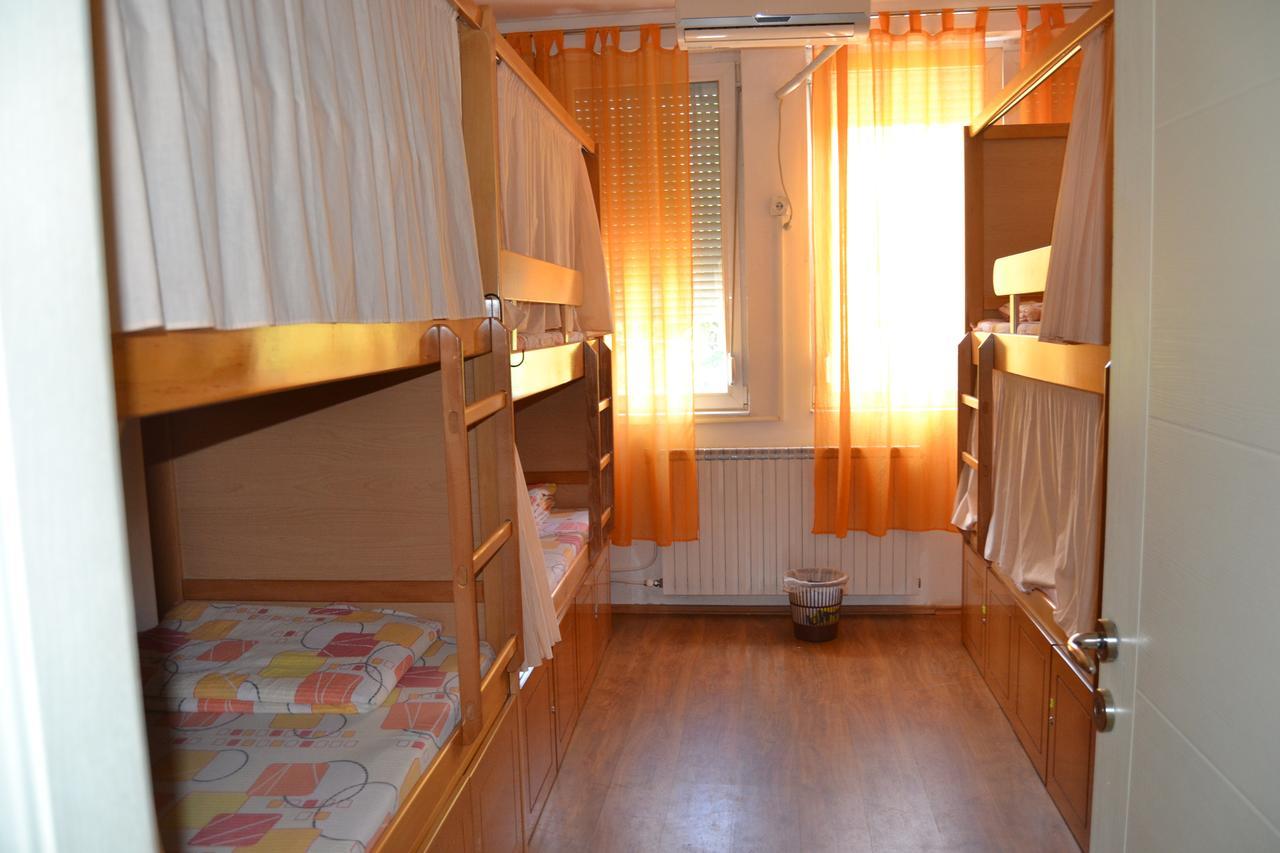 סקופיה Hostel Valentin 2 מראה חיצוני תמונה