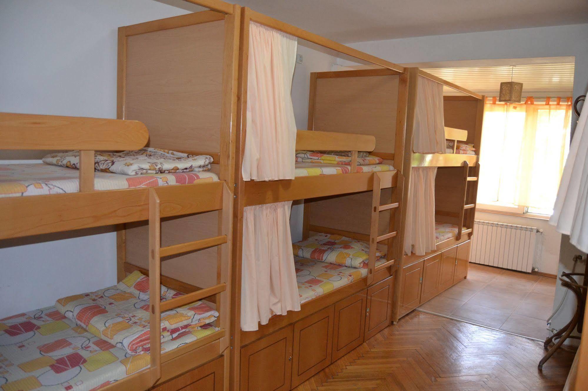 סקופיה Hostel Valentin 2 מראה חיצוני תמונה